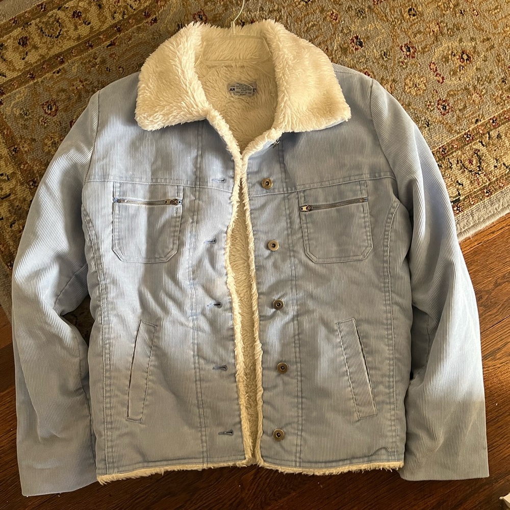 Sherpa Jacket size Large light blue
